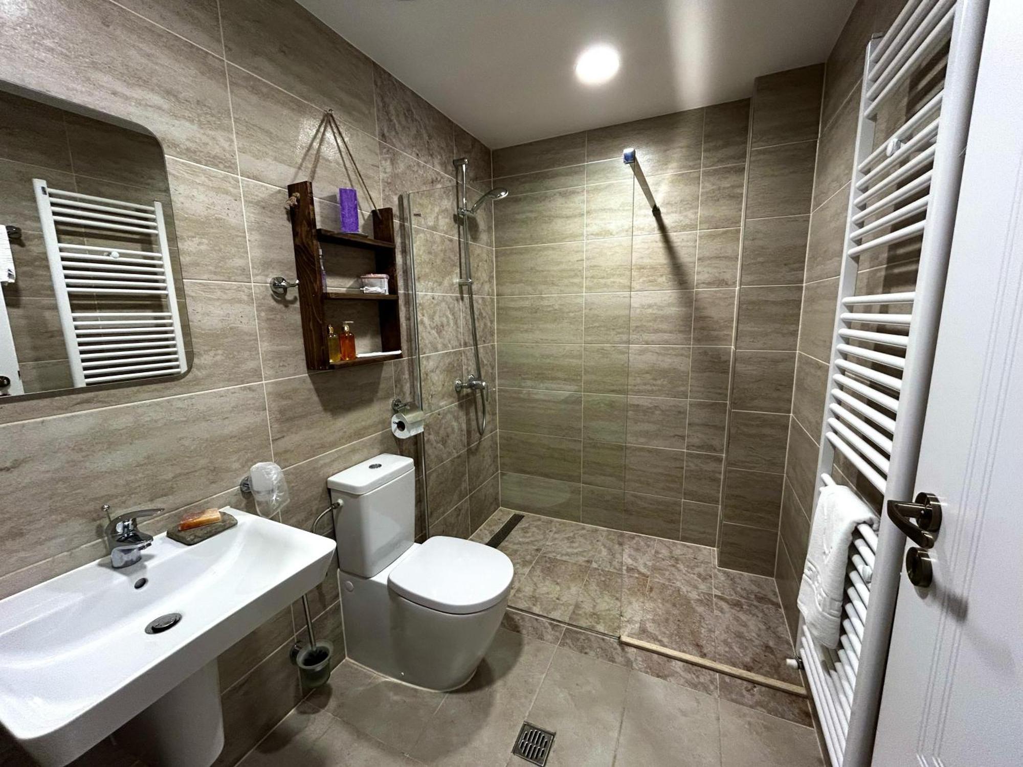 Tiarra Mountain Lodge Belis Luaran gambar